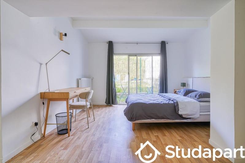 Chambre - 14 m² - 1 pièce