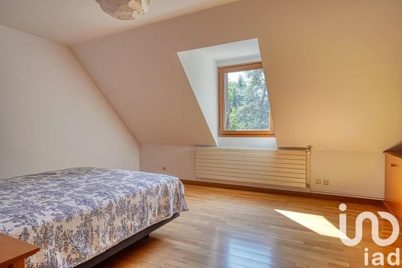 Maison - 222 m² - 9 pièces