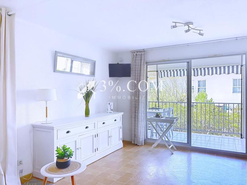 Studio - 28 m² - 1 pièce