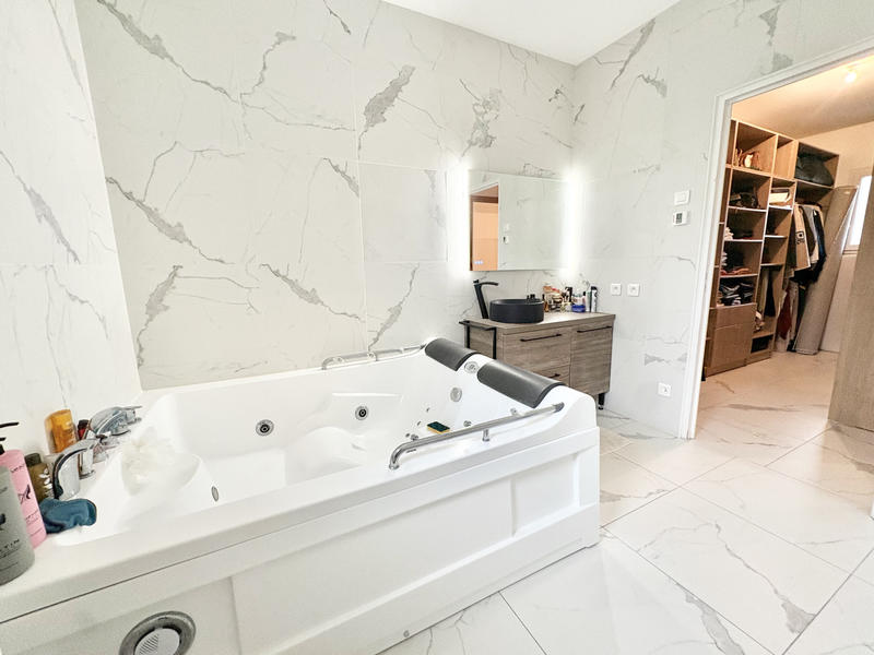 Maison - 157 m² - 6 pièces