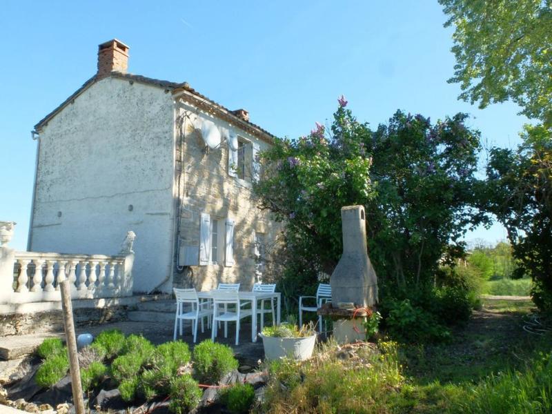 Maison en pierre - 284 m² - 8 pièces