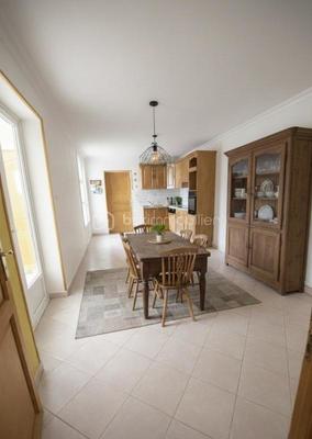 Maison de village - 248 m² - 10 pièces