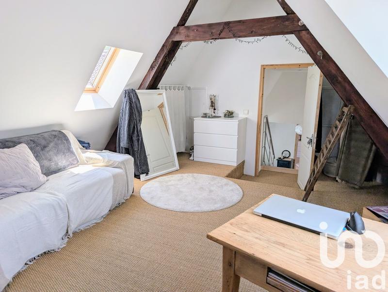 Maison - 201 m² - 7 pièces