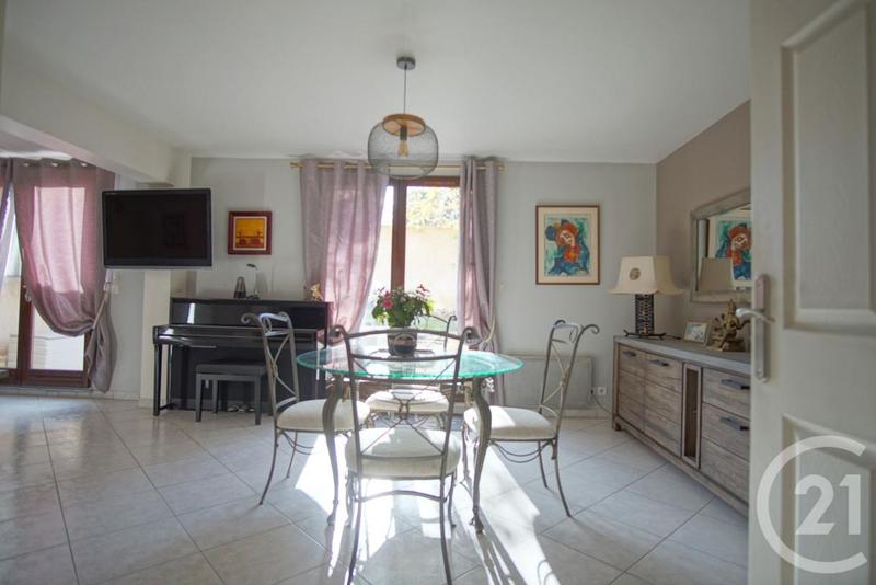 Maison - 91 m² - 5 pièces