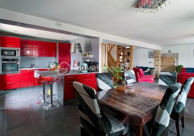 Corps de ferme - 175 m² - 7 pièces