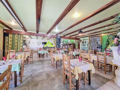 Propriété - 391 m² - 5 pièces