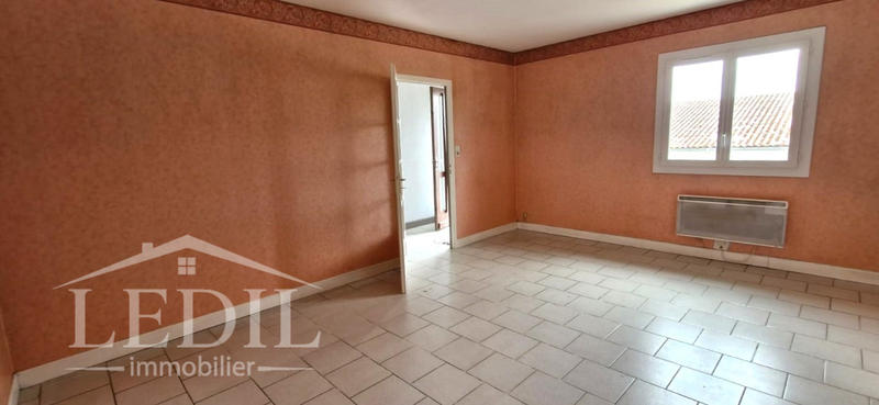 Maison - 211 m² - 7 pièces