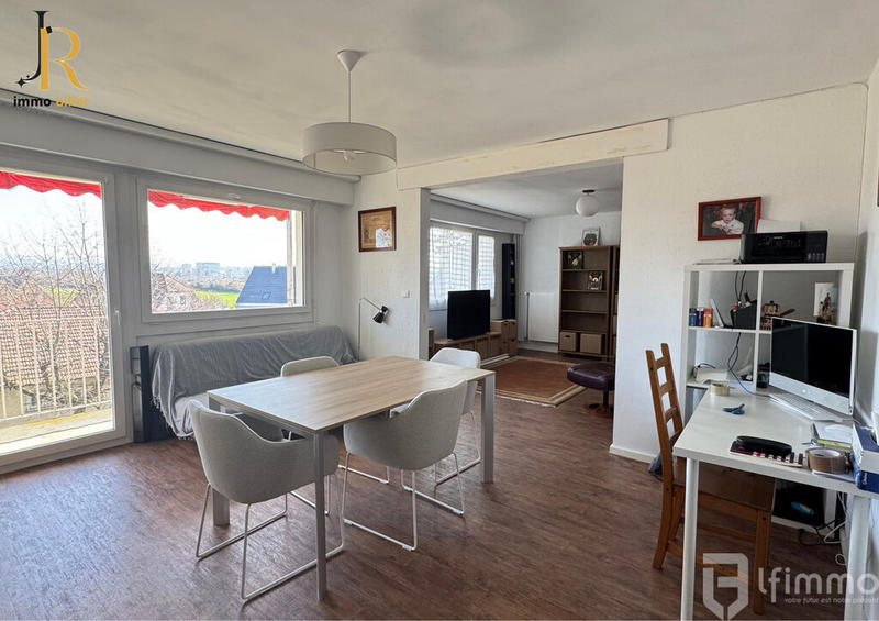 Appartement - 112 m² - 5 pièces