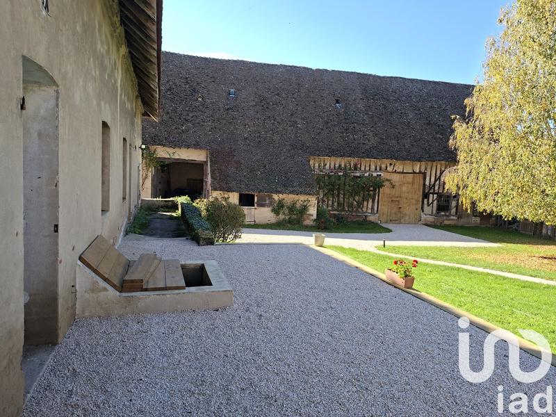 Maison - 240 m² - 9 pièces