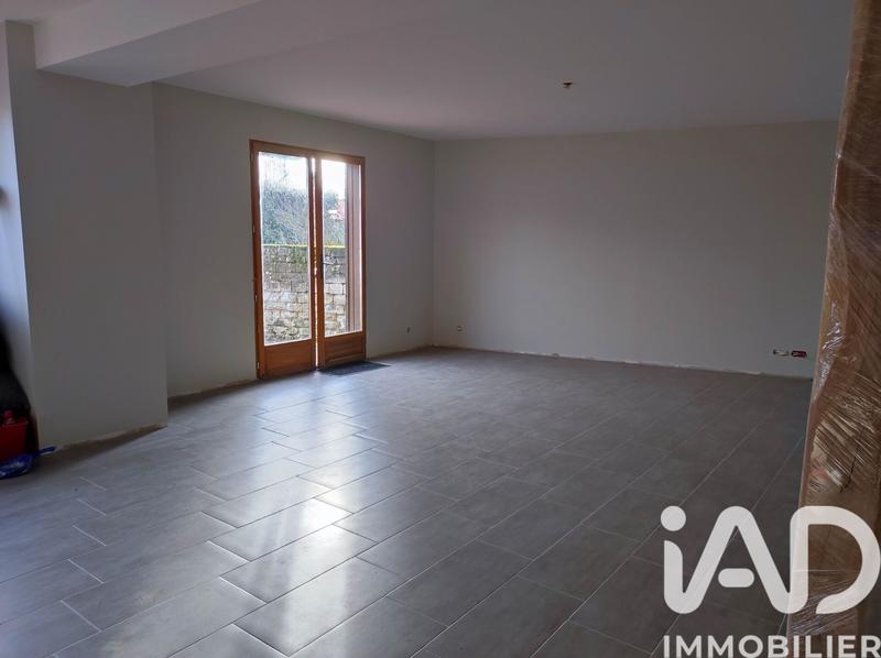 Maison - 180 m² - 8 pièces