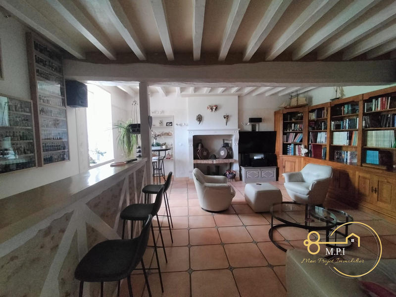 Maison - 175 m² - 9 pièces