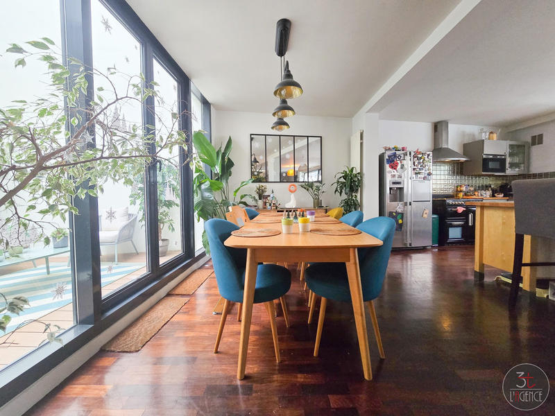 Maison - 227 m² - 6 pièces