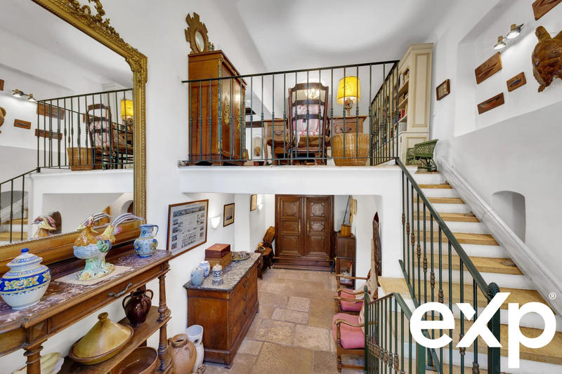 Bastide - 342 m² - 9 pièces