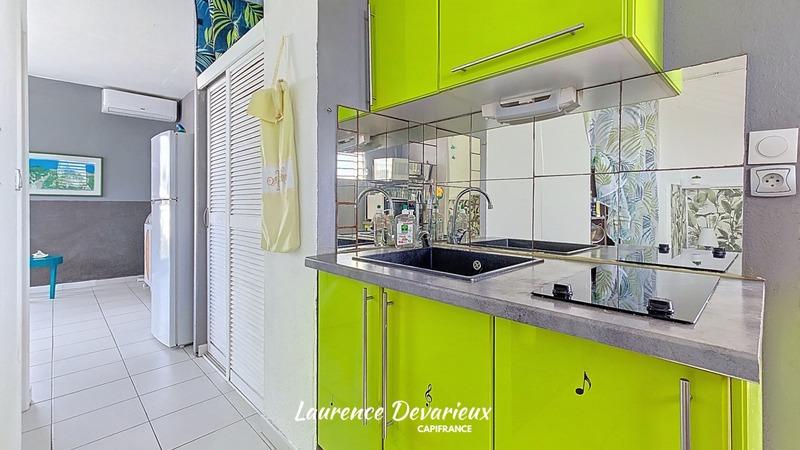 Studio - 30 m² - 1 pièce