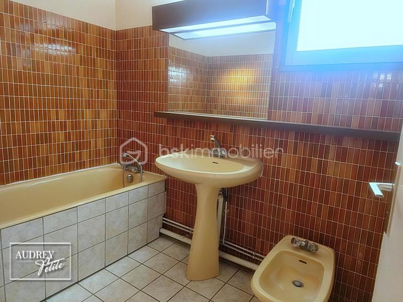 Appartement - 108 m² - 4 pièces