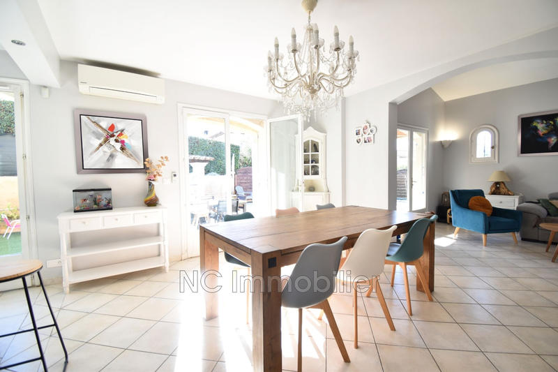 Maison - 111 m² - 4 pièces