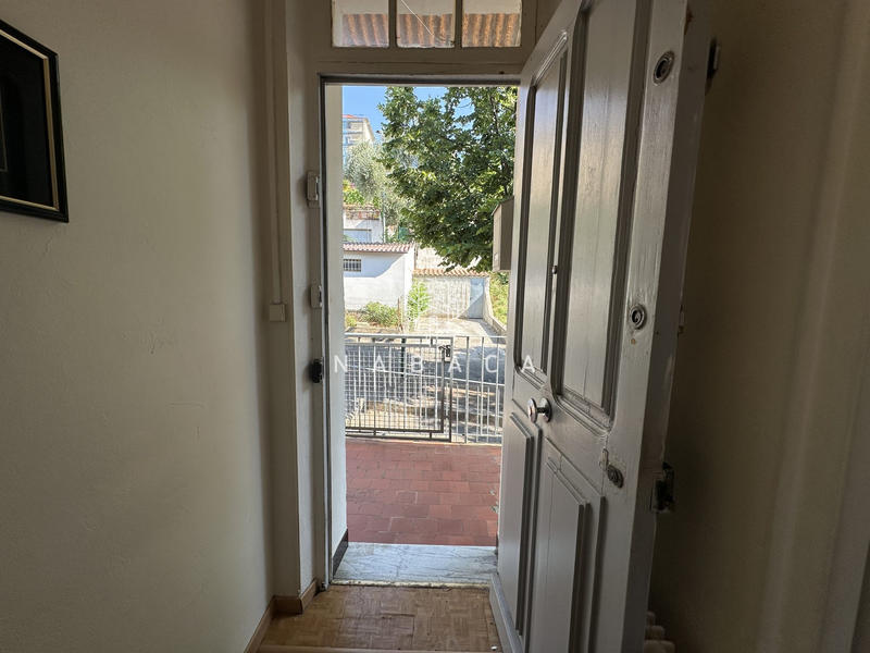 Appartement - 80 m² - 5 pièces