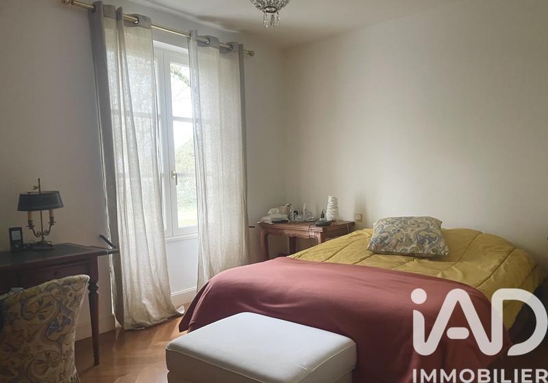 Maison - 252 m² - 7 pièces