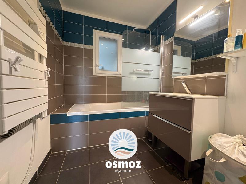 Maison - 111 m² - 5 pièces