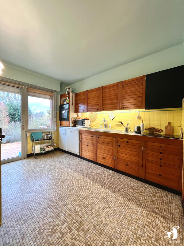 Maison - 95 m² - 4 pièces