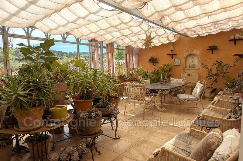 Maison - 499 m² - 8 pièces