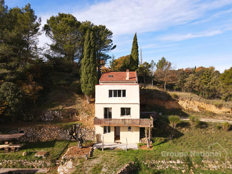 Maison - 120 m² - 6 pièces