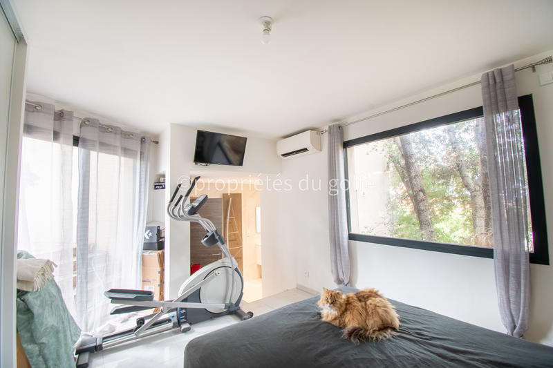 Maison - 200 m² - 6 pièces