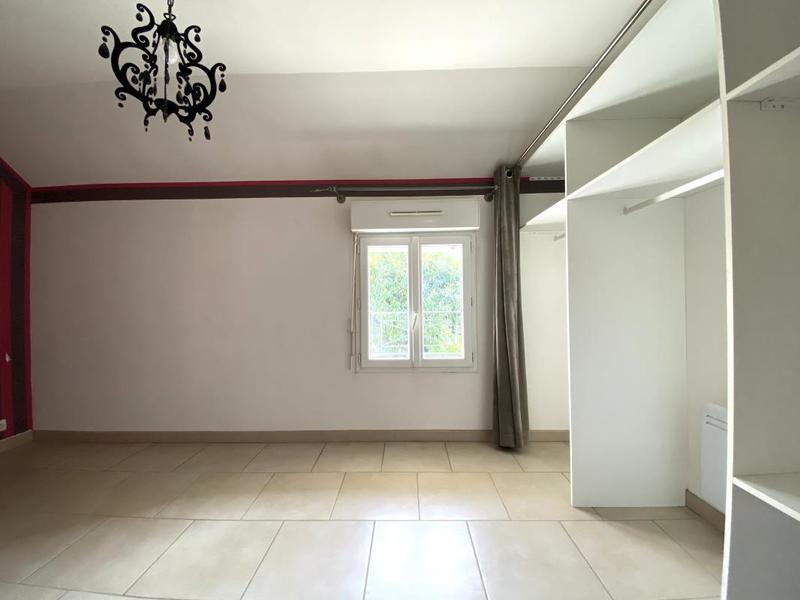 Appartement ancien - 56 m² - 3 pièces