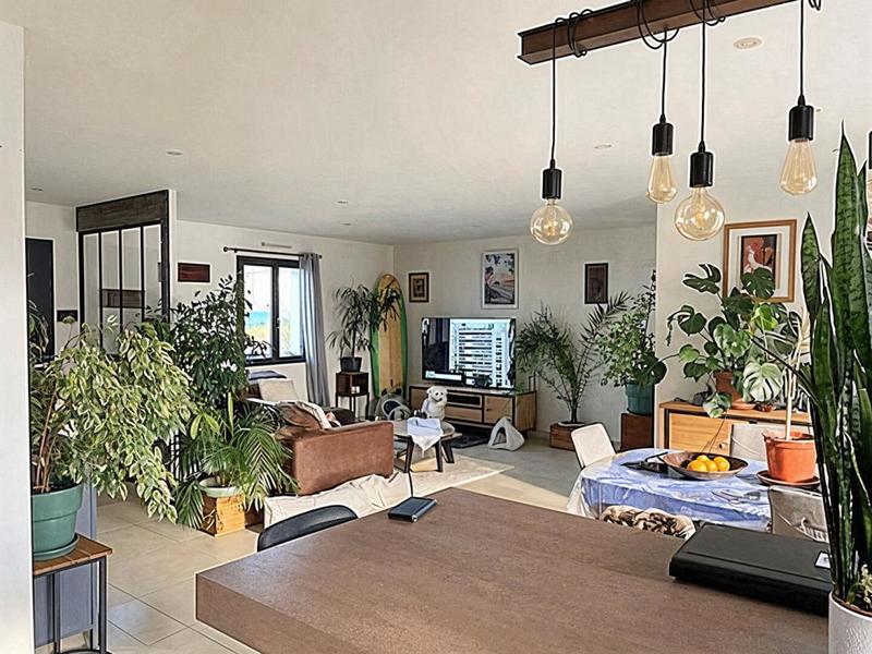 Maison - 96 m² - 3 pièces