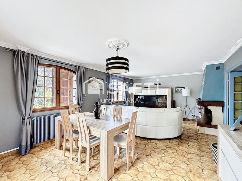 Maison - 144 m² - 6 pièces