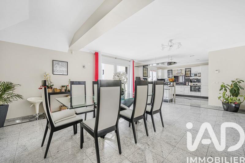 Maison - 162 m² - 7 pièces