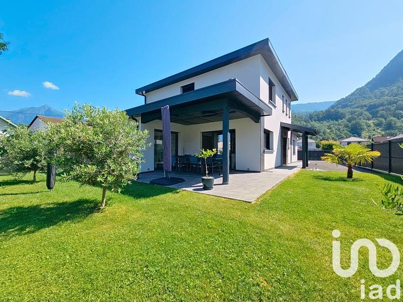 Maison - 160 m² - 6 pièces