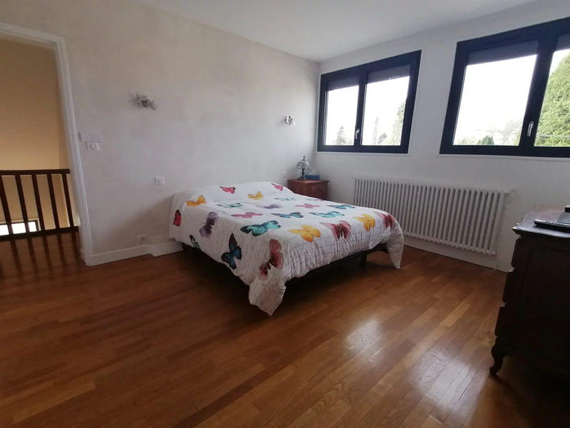 Maison - 161 m² - 6 pièces