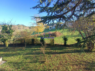 Maison traditionnelle - 182 m² - 7 pièces