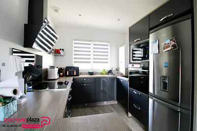 Maison - 93 m² - 4 pièces