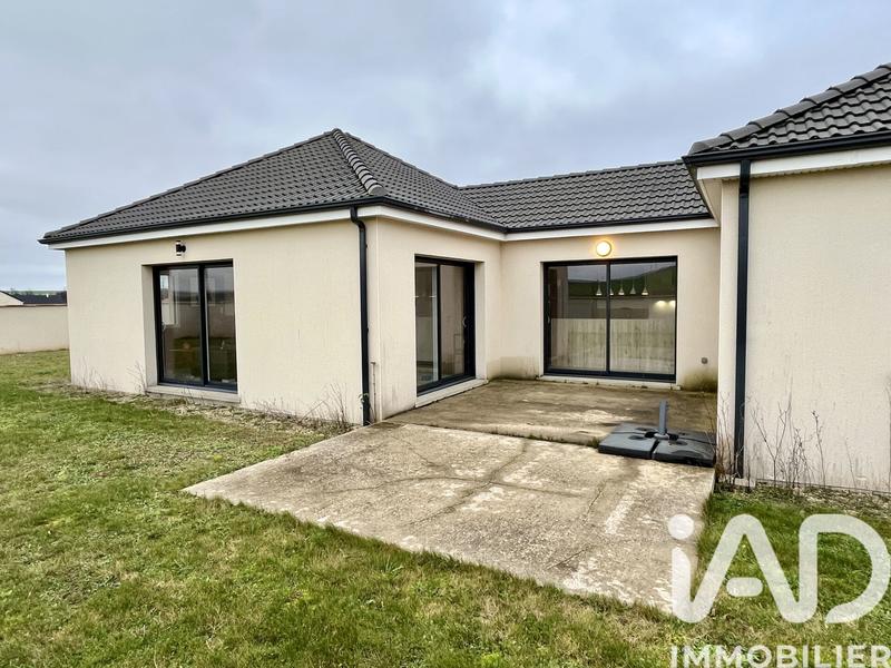 Maison - 97 m² - 5 pièces