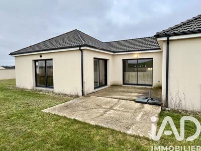 Maison - 97 m² - 5 pièces