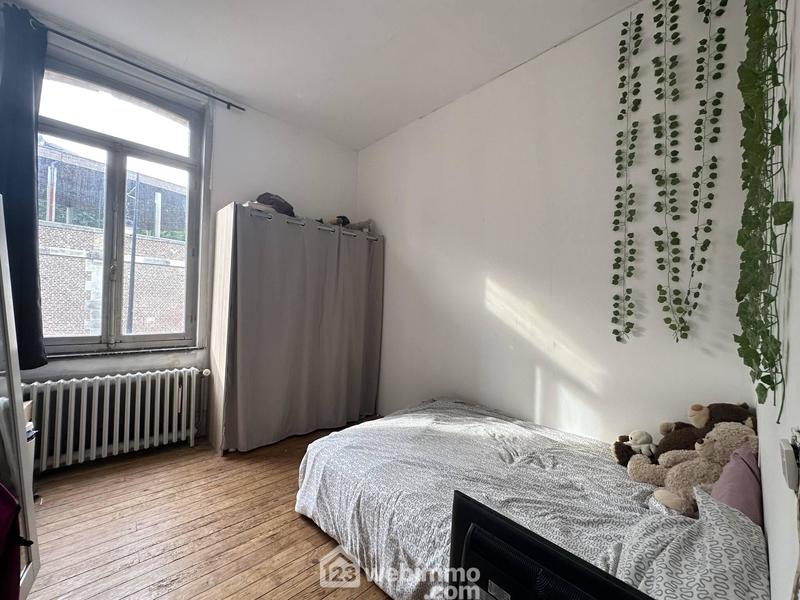 Maison - 214 m² - 9 pièces