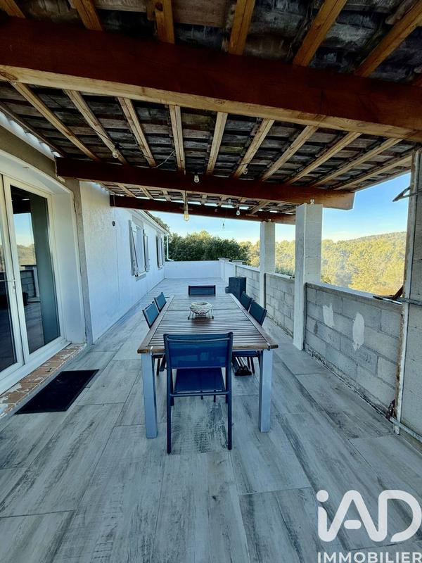 Maison - 98 m² - 4 pièces