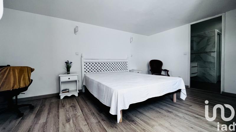 Maison - 215 m² - 8 pièces