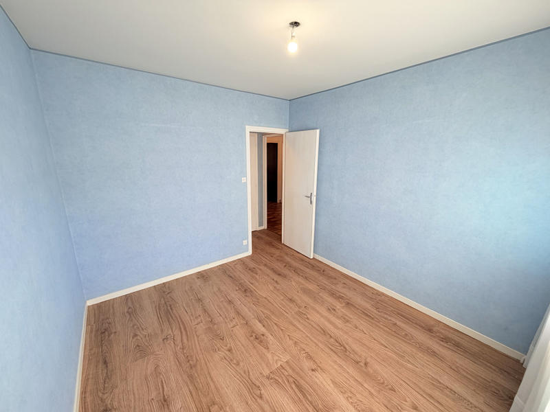 Appartement - 99 m² - 5 pièces