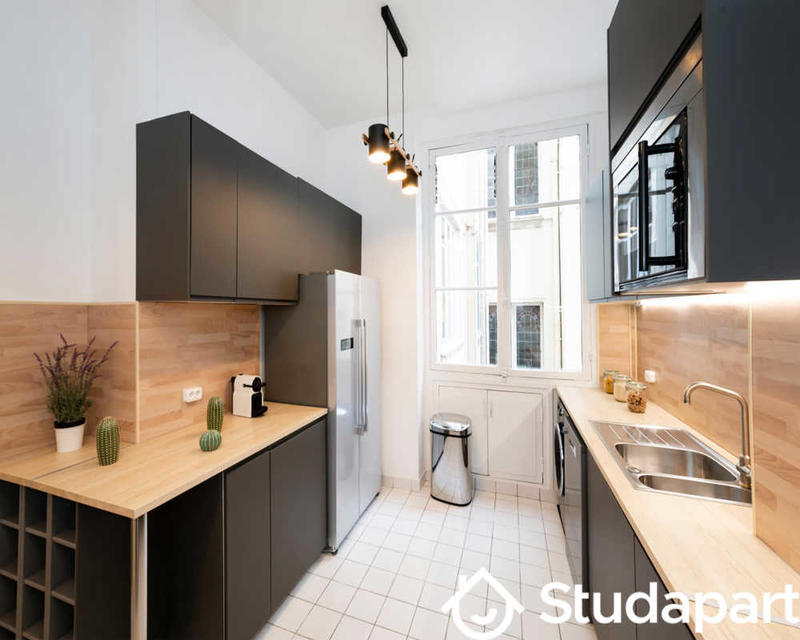 Chambre - 170 m² - 1 pièce