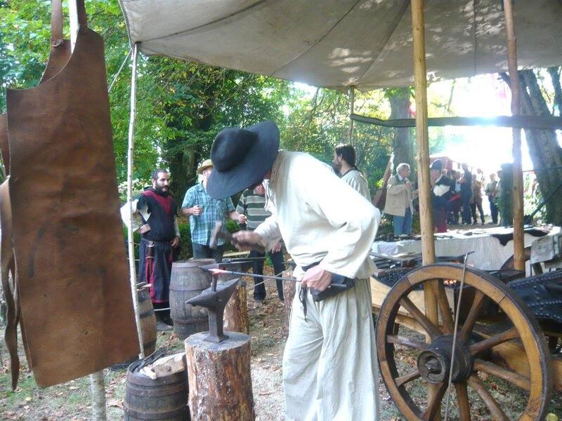 𝗠𝗘́𝗗𝗜𝗘́𝗩𝗔𝗟𝗢𝗜̈𝗗𝗘𝗦 – 𝗞𝗲𝗿𝗺𝗲𝘀𝘀𝗲 𝗺𝗲́𝗱𝗶𝗲́𝘃𝗮𝗹𝗲