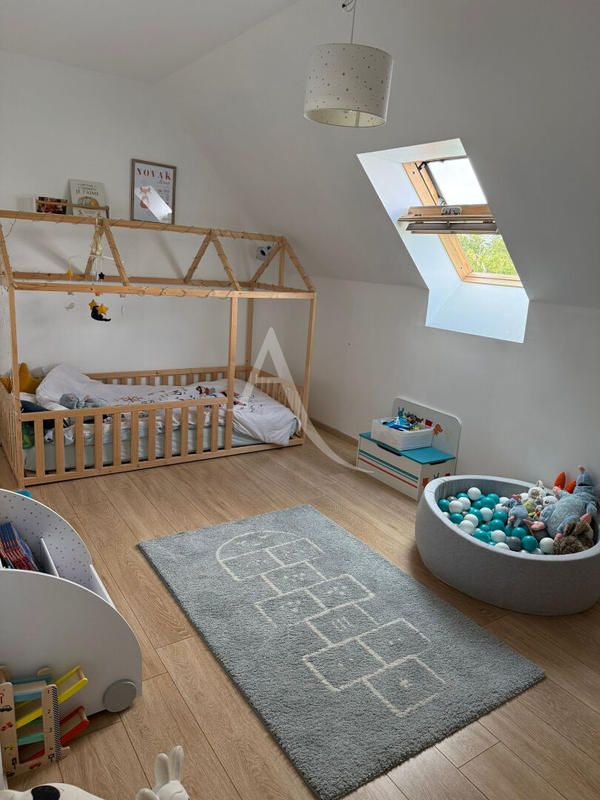 Maison - 101 m² - 5 pièces