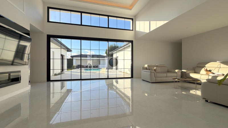 Maison - 173 m² - 5 pièces