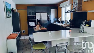 Maison - 193 m² - 7 pièces