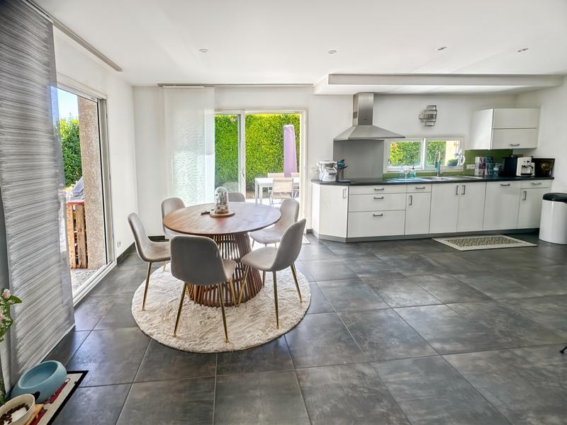 Maison - 120 m² - 5 pièces