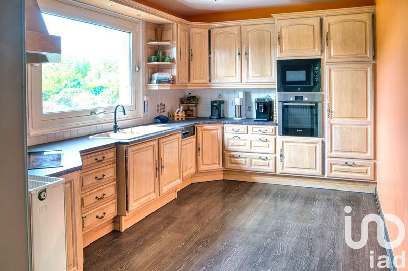 Maison - 226 m² - 8 pièces