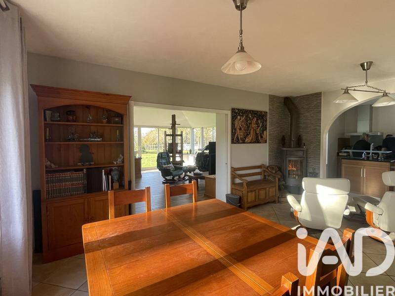 Maison - 197 m² - 8 pièces