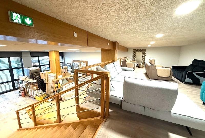 Propriété - 869 m² - 22 pièces